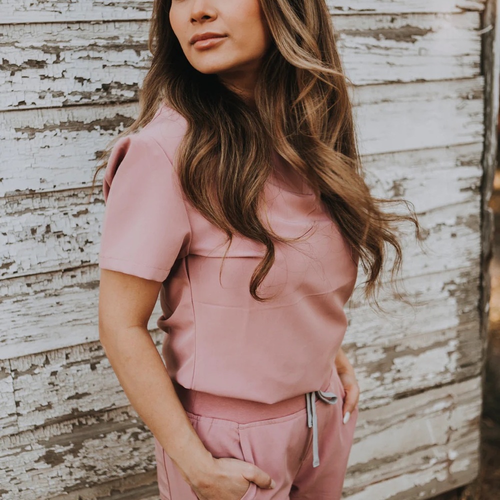 Koa Health Heroes Scrub Set